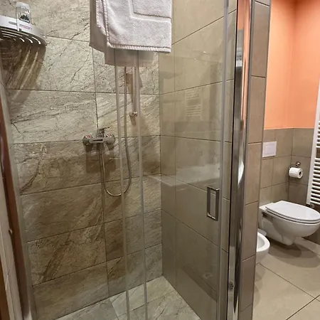 Il Ricordo - Con Giardino * マンデッロ・デル・ラーリオ